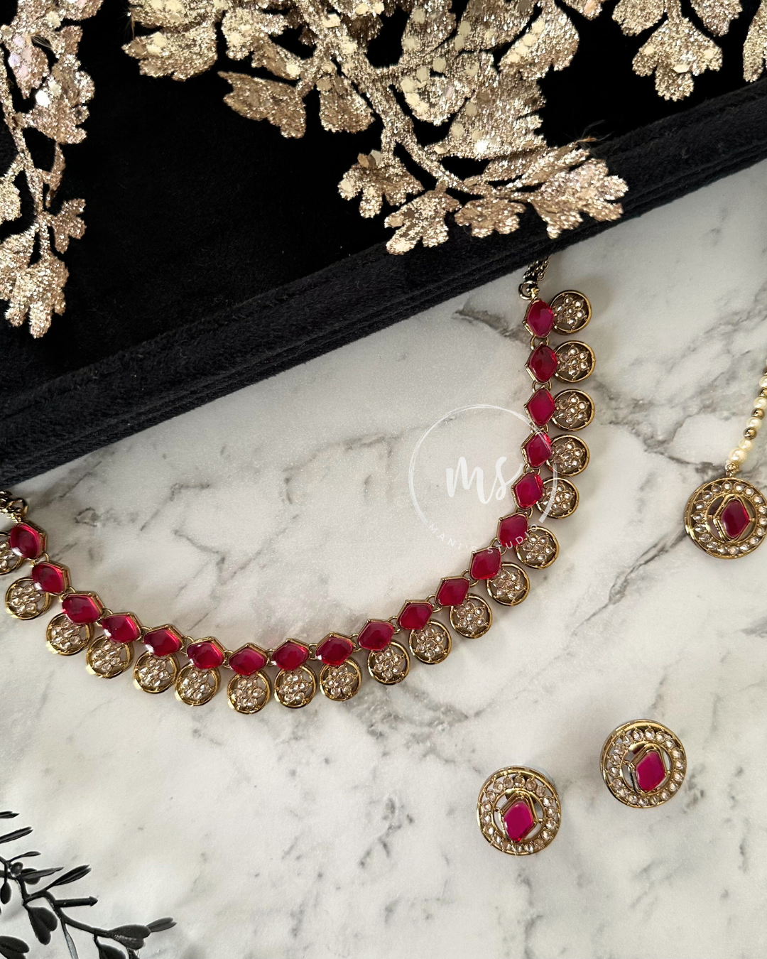 ISYA - RED NECKLACE SET
