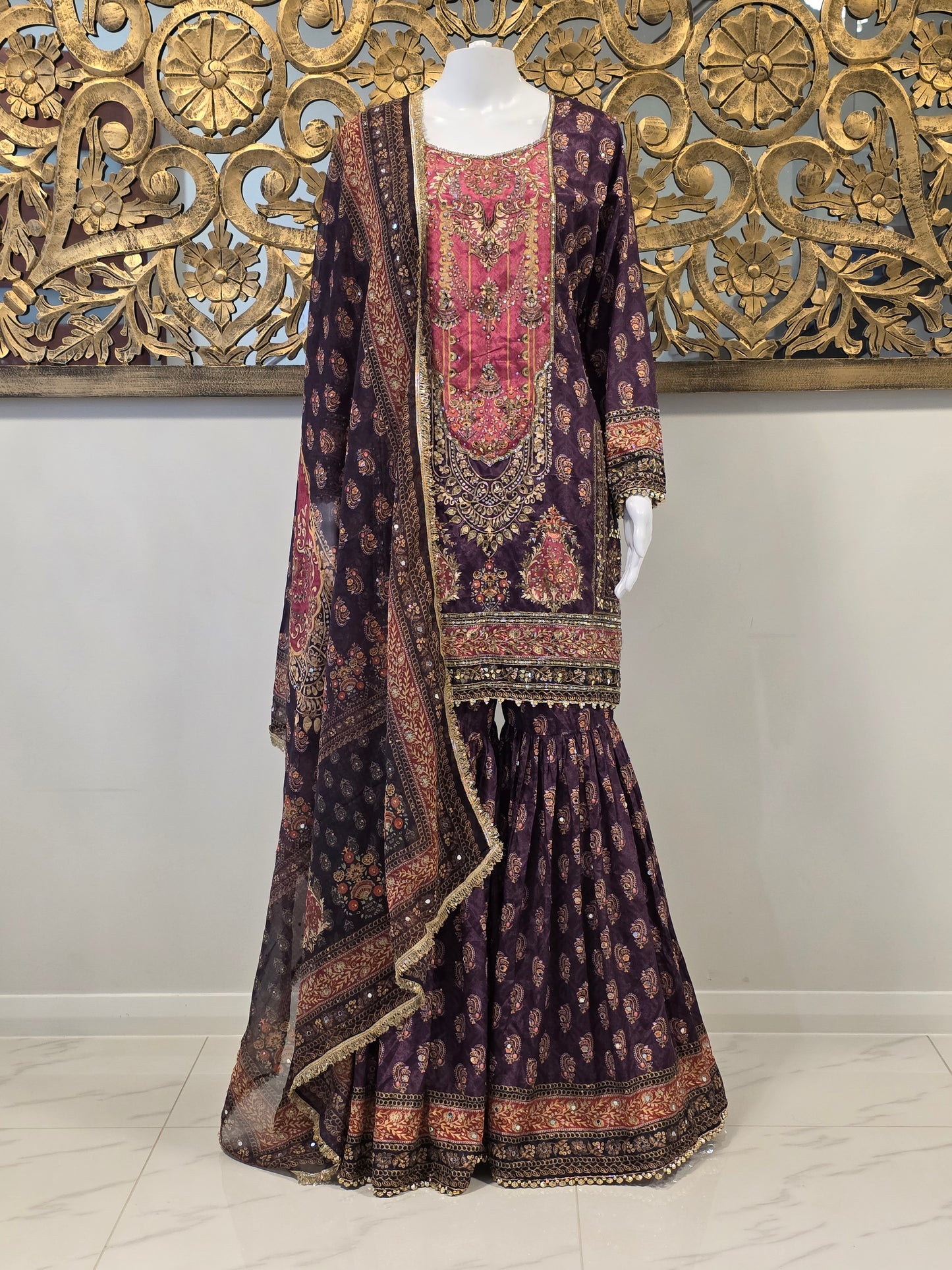 GULBAHAAR - PAKISTANI STYLE SHARARA SET