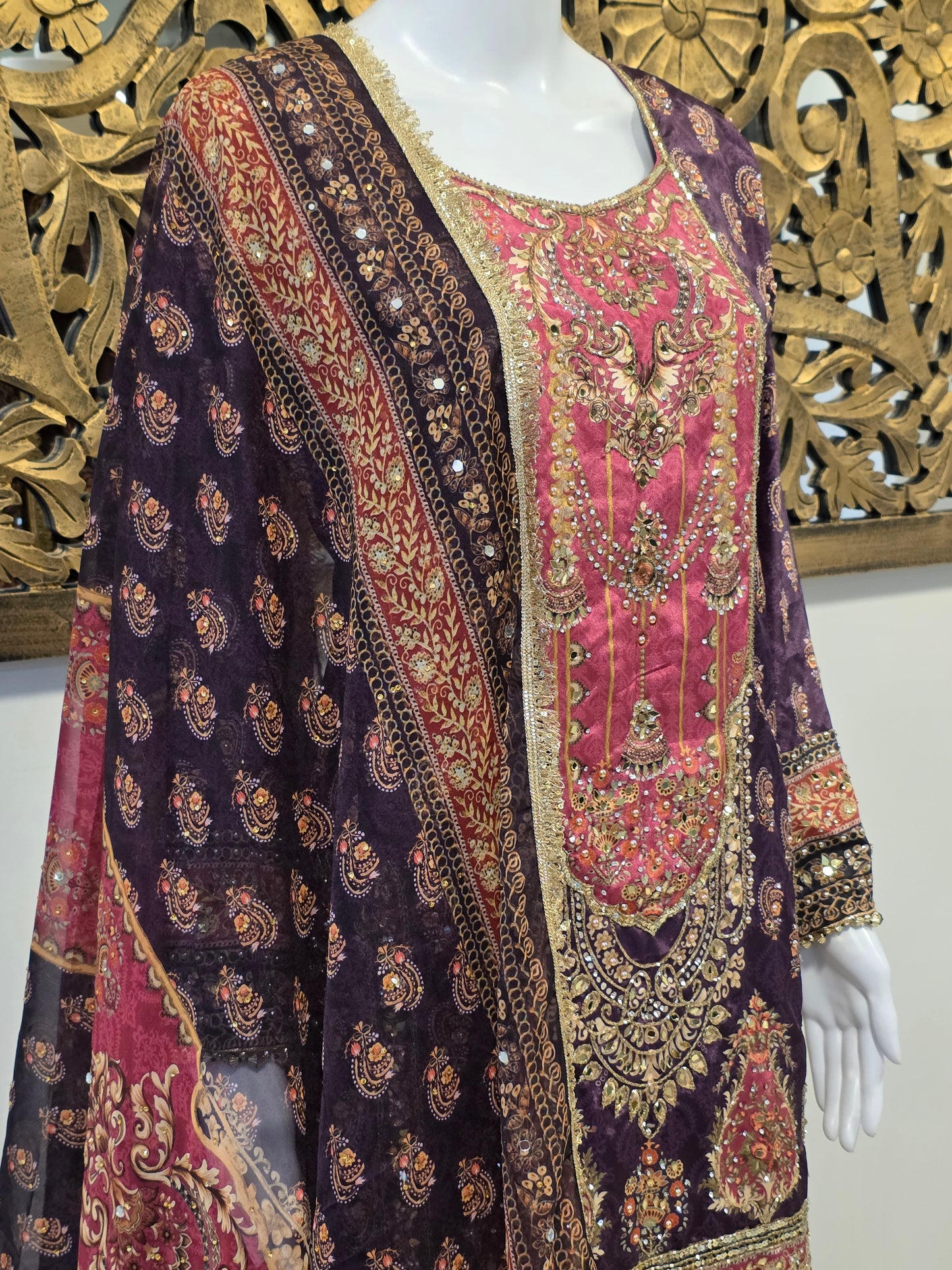 GULBAHAAR - PAKISTANI STYLE SHARARA SET