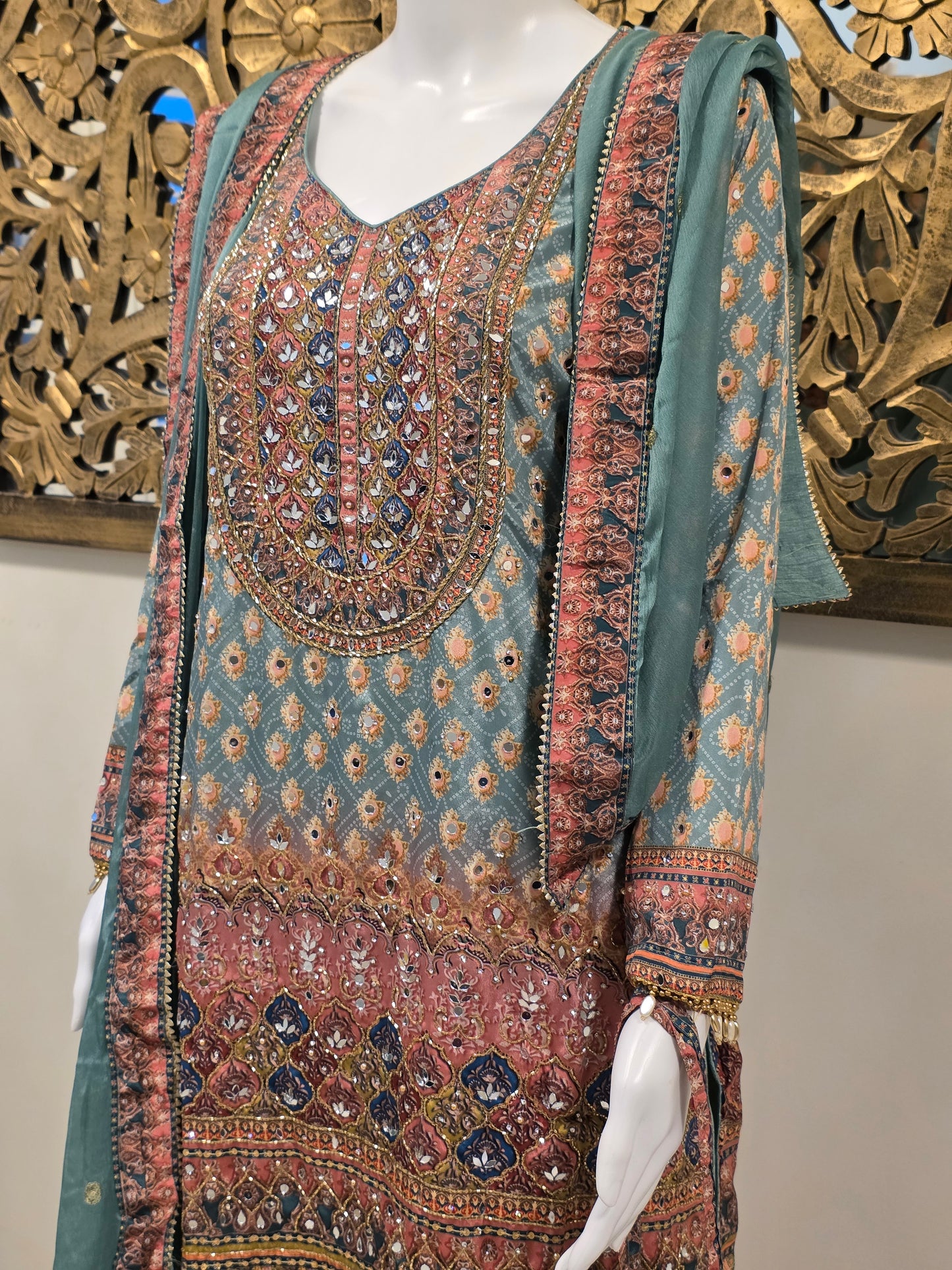 AAIMA - PAKISTANI STYLE SHARARA SET