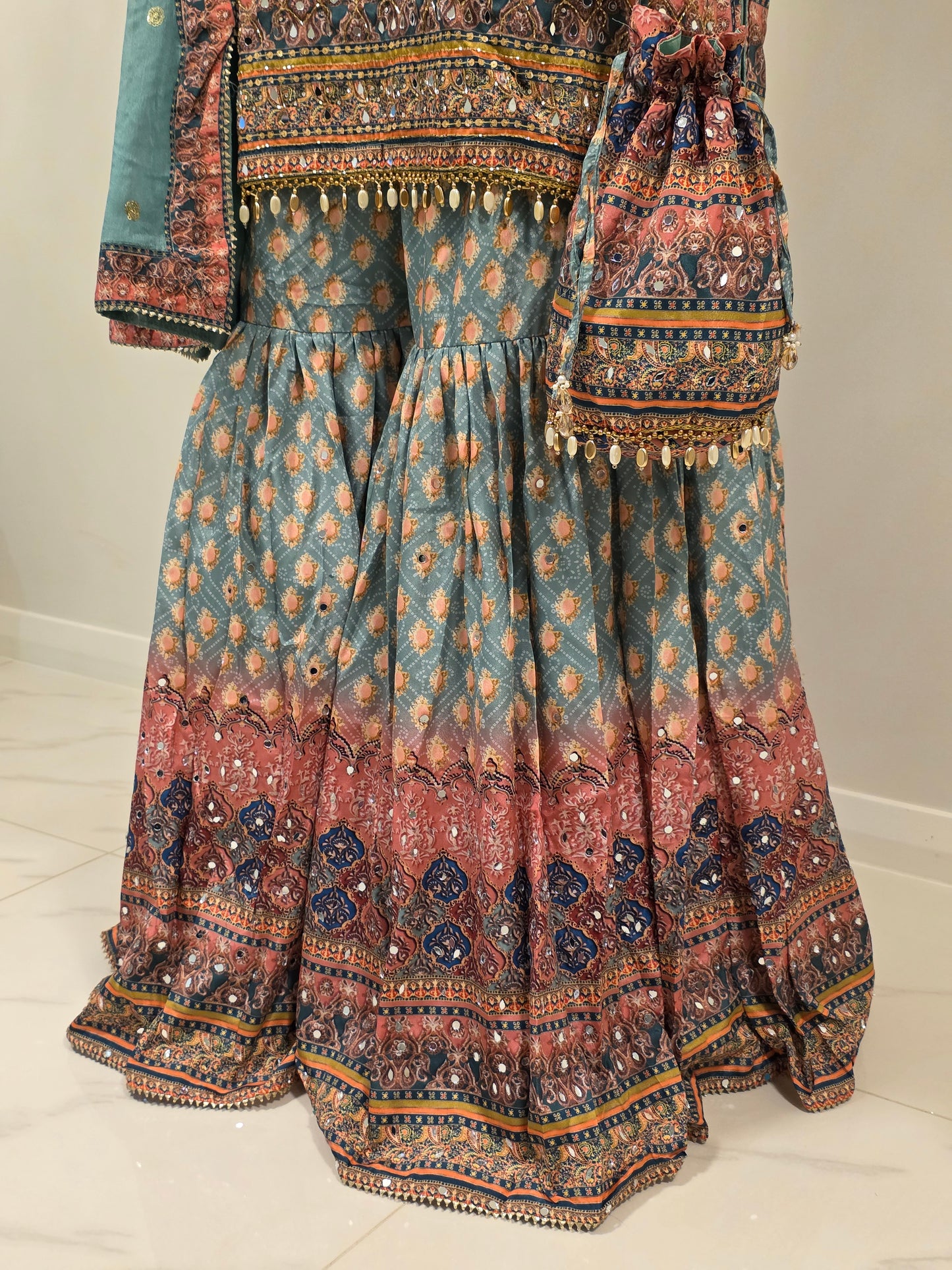 AAIMA - PAKISTANI STYLE SHARARA SET