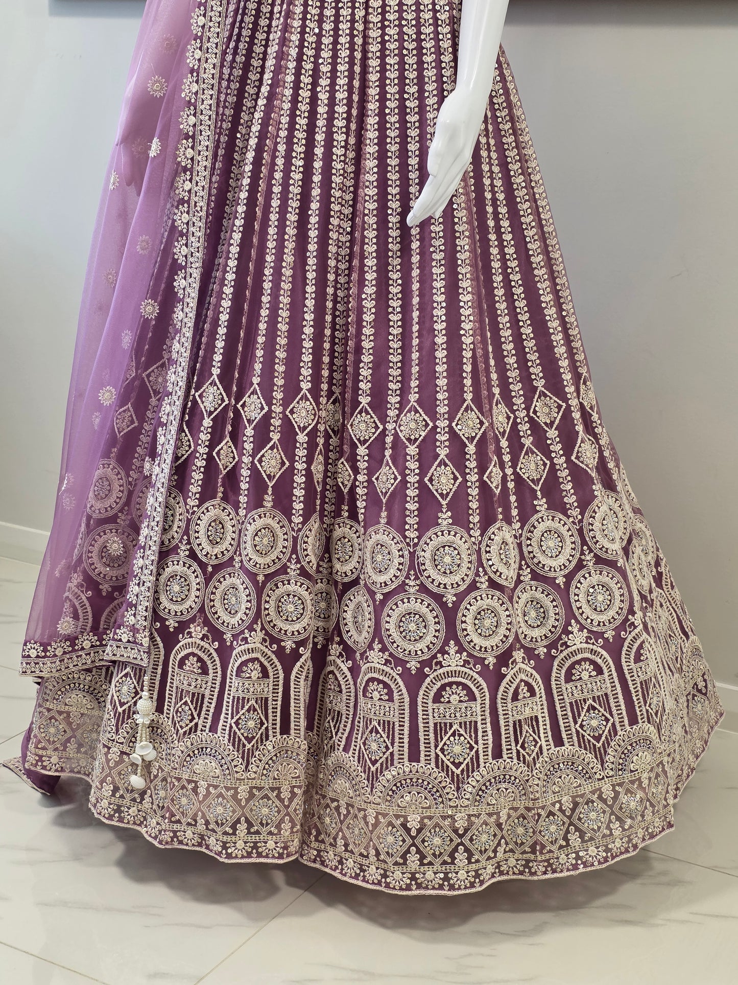 AARVI GOWN