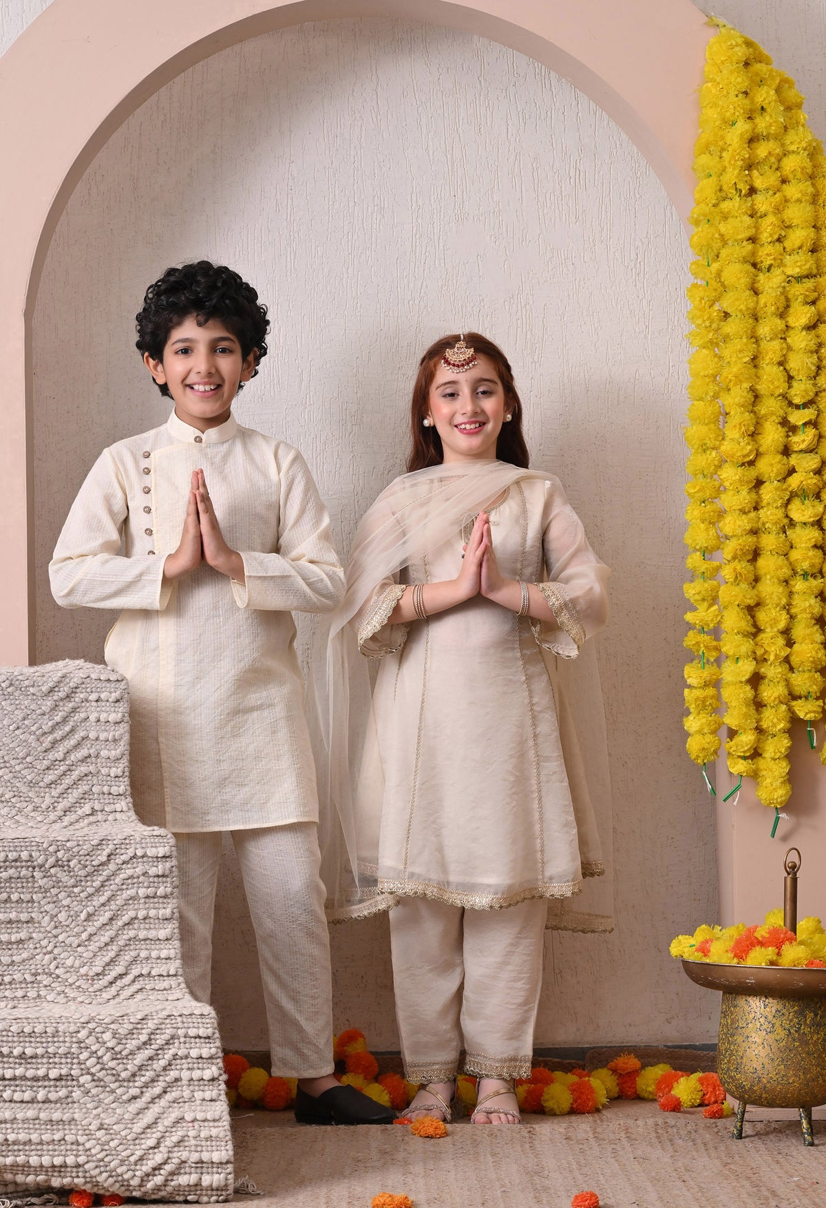 ISHAAN IVORY KURTA SET